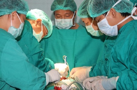 Xử trí ngừng tim và hồi sức (Management of cardiac arrest and resussuscitation)