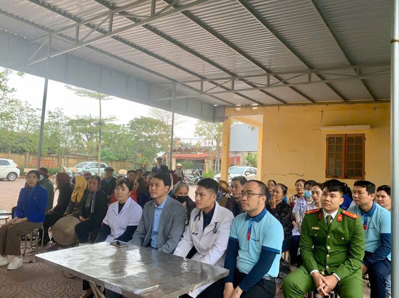 Kim Thành: 100 người được khám sức khoẻ và cấp thuốc miễn phí